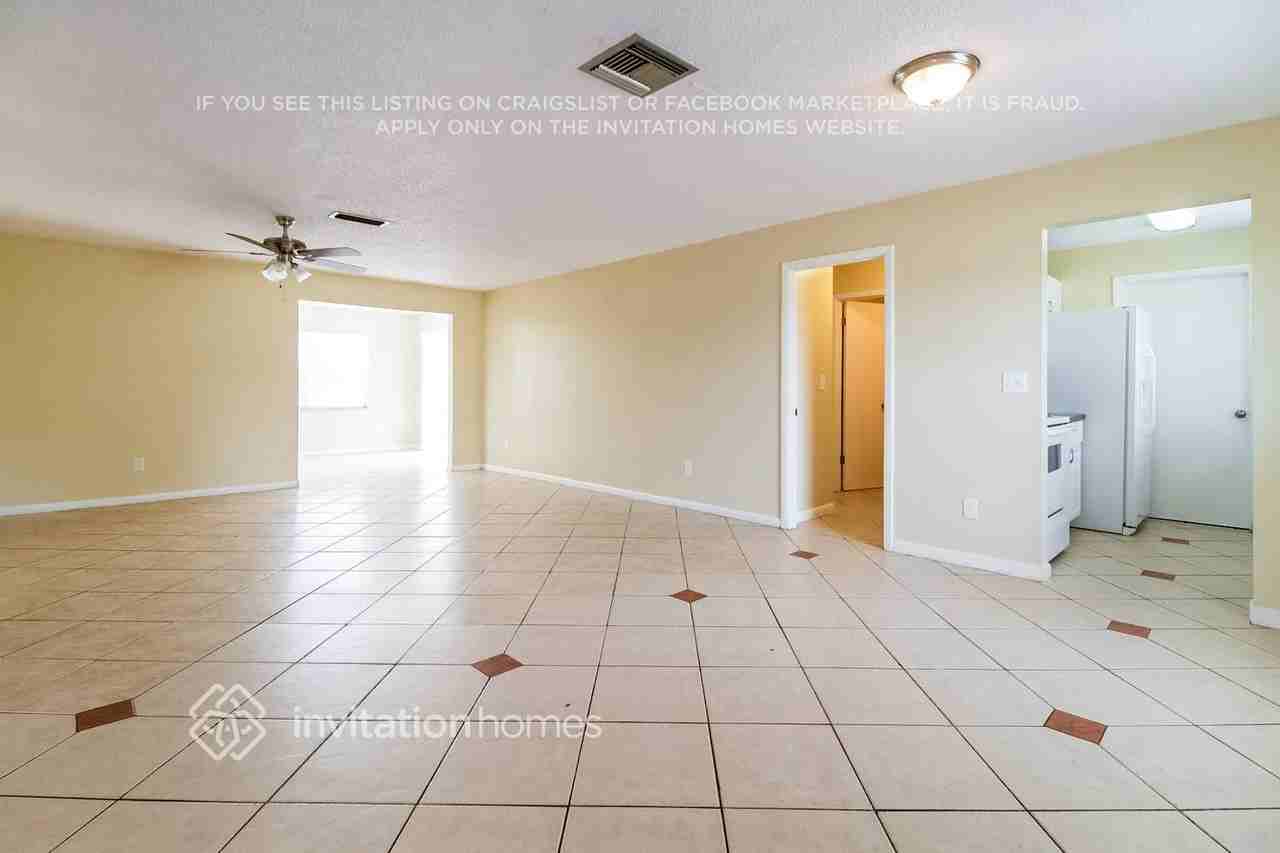 2309 Otis Ave - Photo 7 of 19