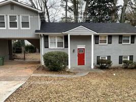 featured image of 544 Oakside Dr Sw