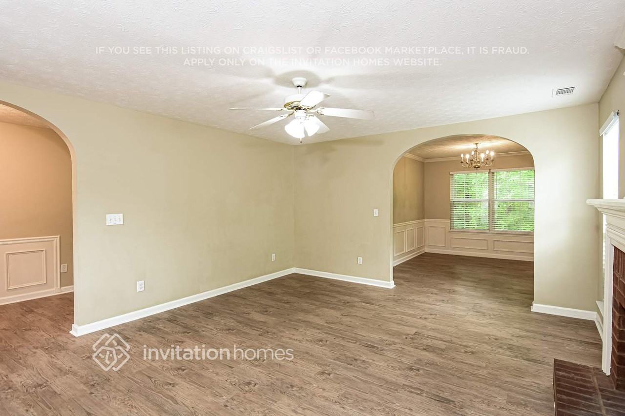 5765 Millstone Dr - Photo 5 of 18