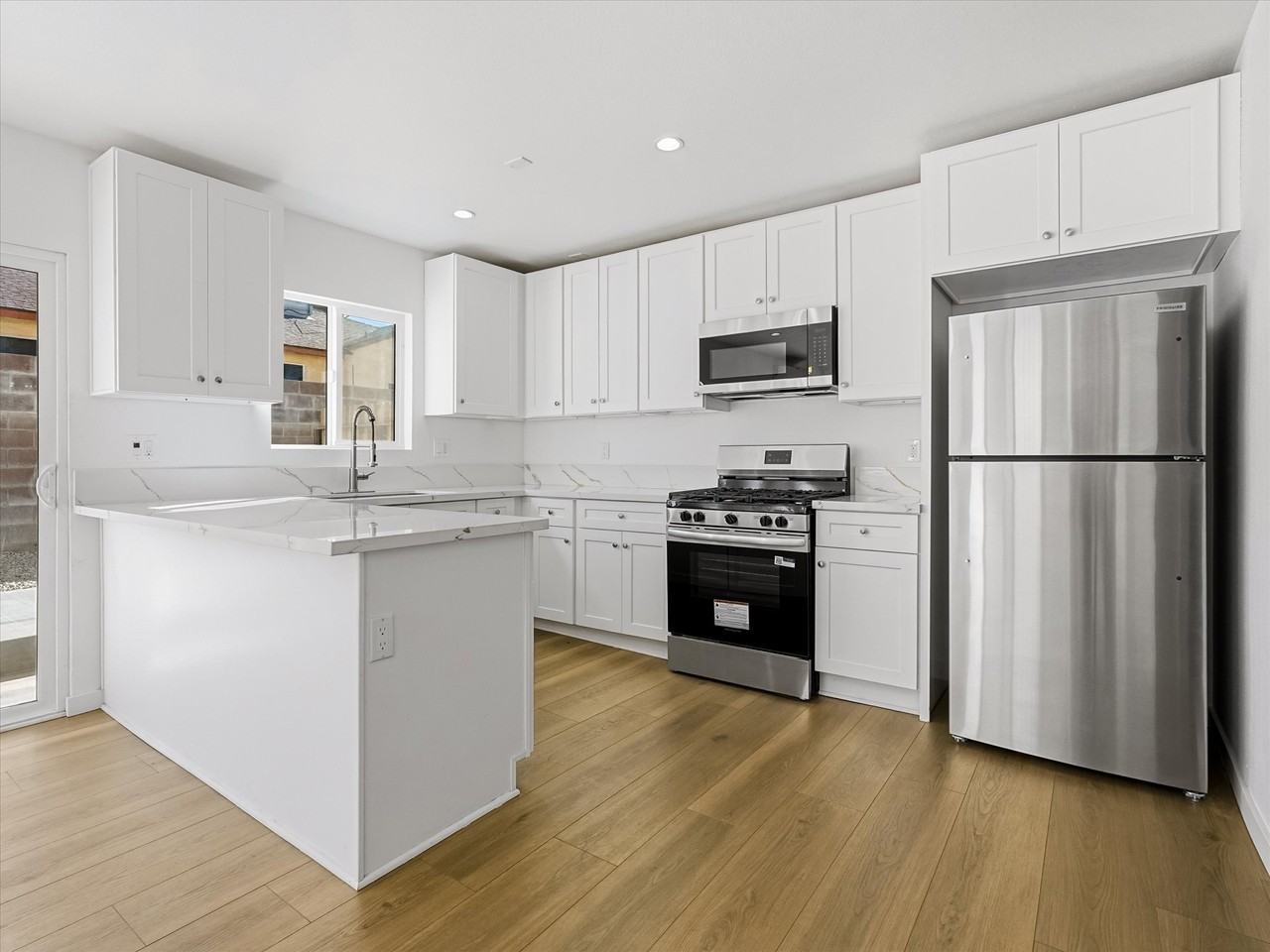 44734 Gadsden Ave #44734 - Photo 4 of 19