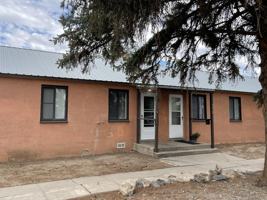 featured image of 236 Eaton Ave