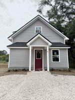 featured image of 8 Lake Ellen Dr #1