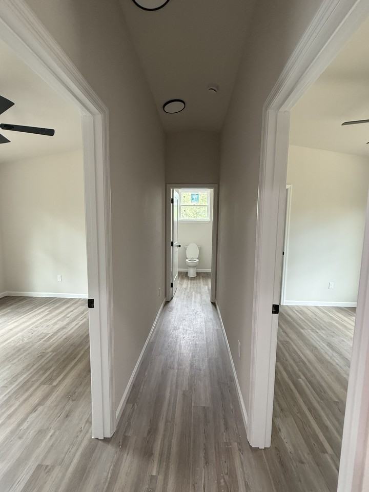 8 Lake Ellen Dr #1 - Photo 4 of 14