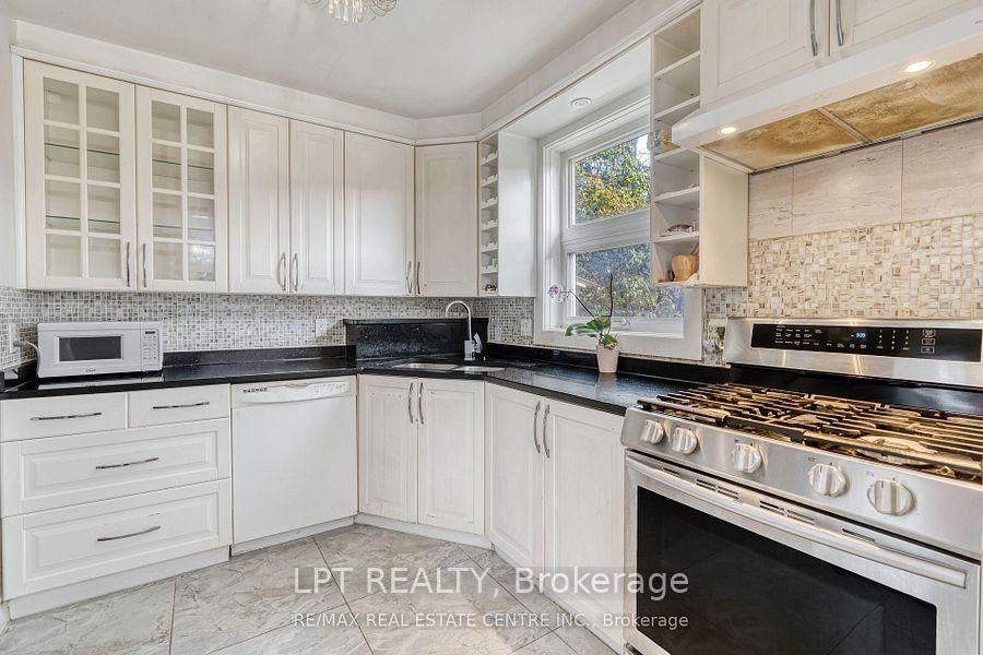 421 Saint Augustine Drive - Photo 3 of 11