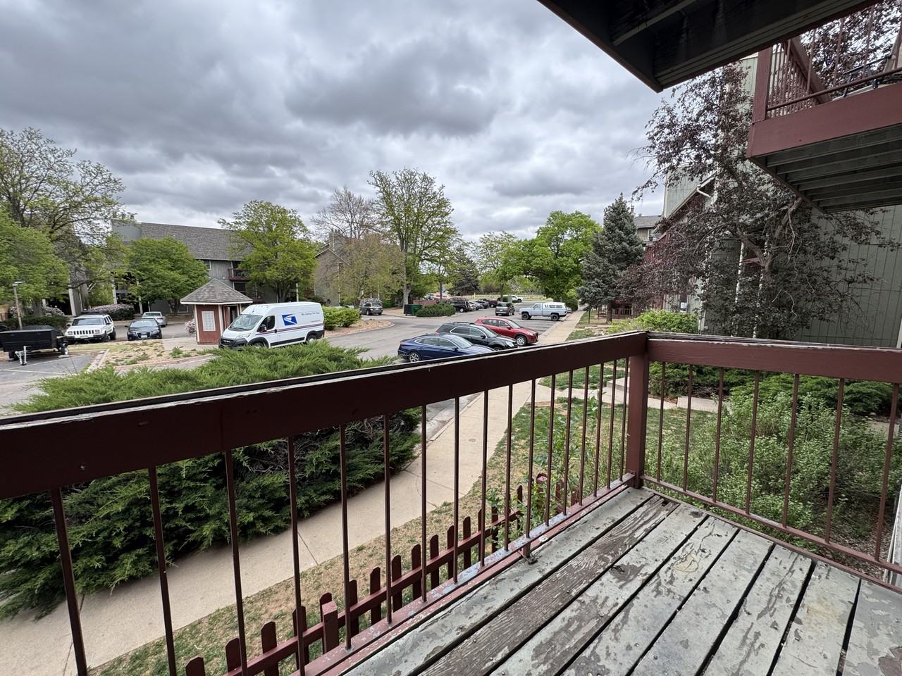 4501 Boardwalk Dr #J93 - Photo 4 of 15