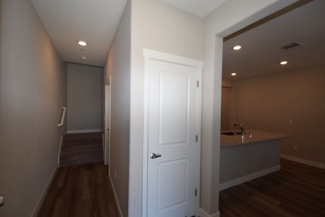 4050 Liverpool St - Photo 2 of 19