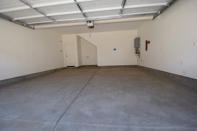4050 Liverpool St - Photo 6 of 19