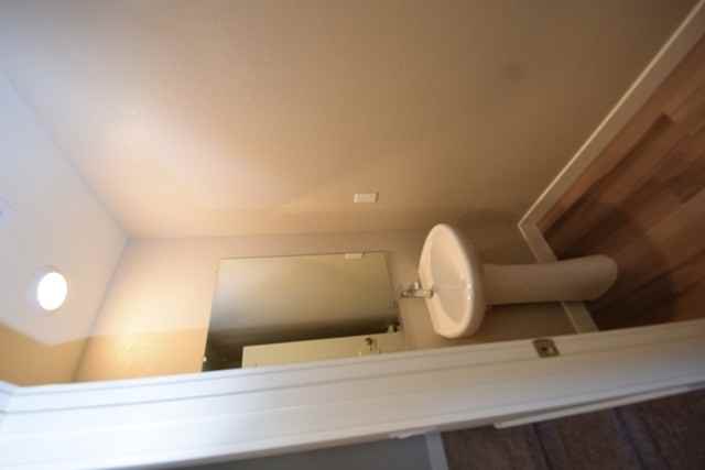 4050 Liverpool St - Photo 7 of 19