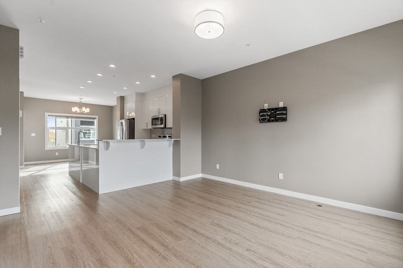 1631 Hammond Cres Nw #25 - Photo 7 of 29