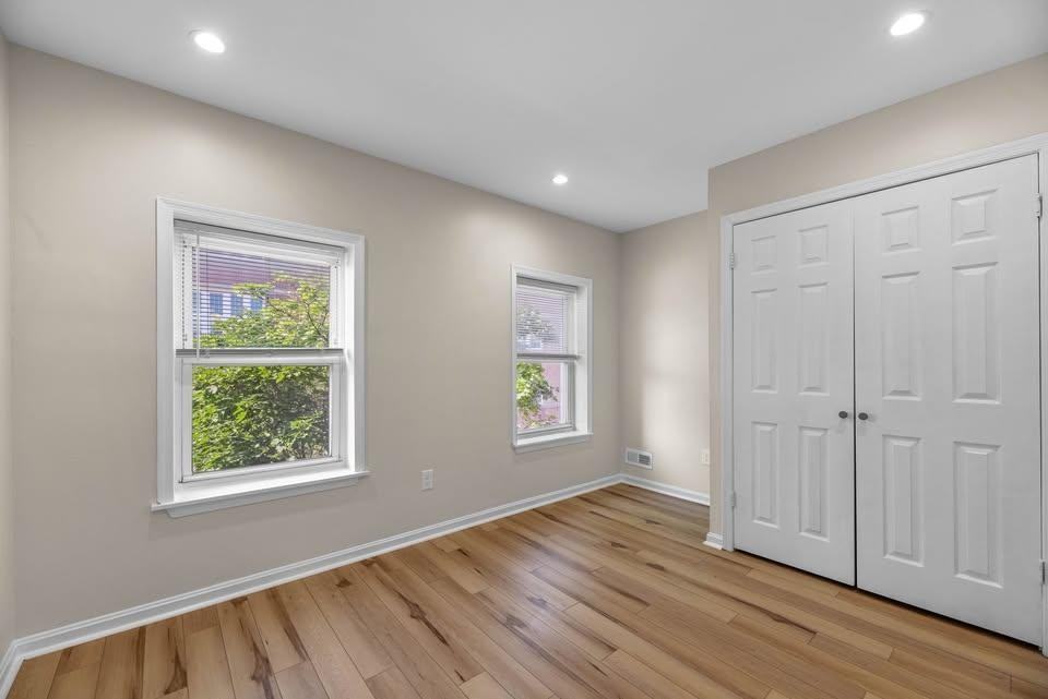 2042 E Fayette St - Photo 6 of 20