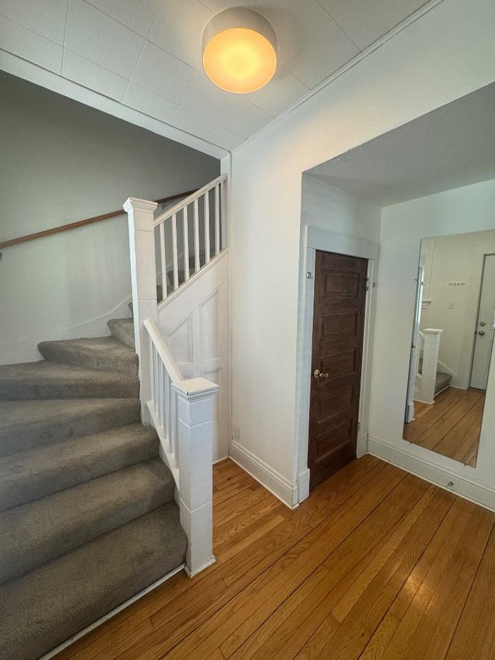 808 Wisconsin Ave - Photo 3 of 11