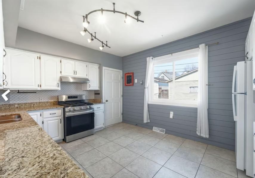 3864 E Cudahy Ave #1 - Photo 7 of 17