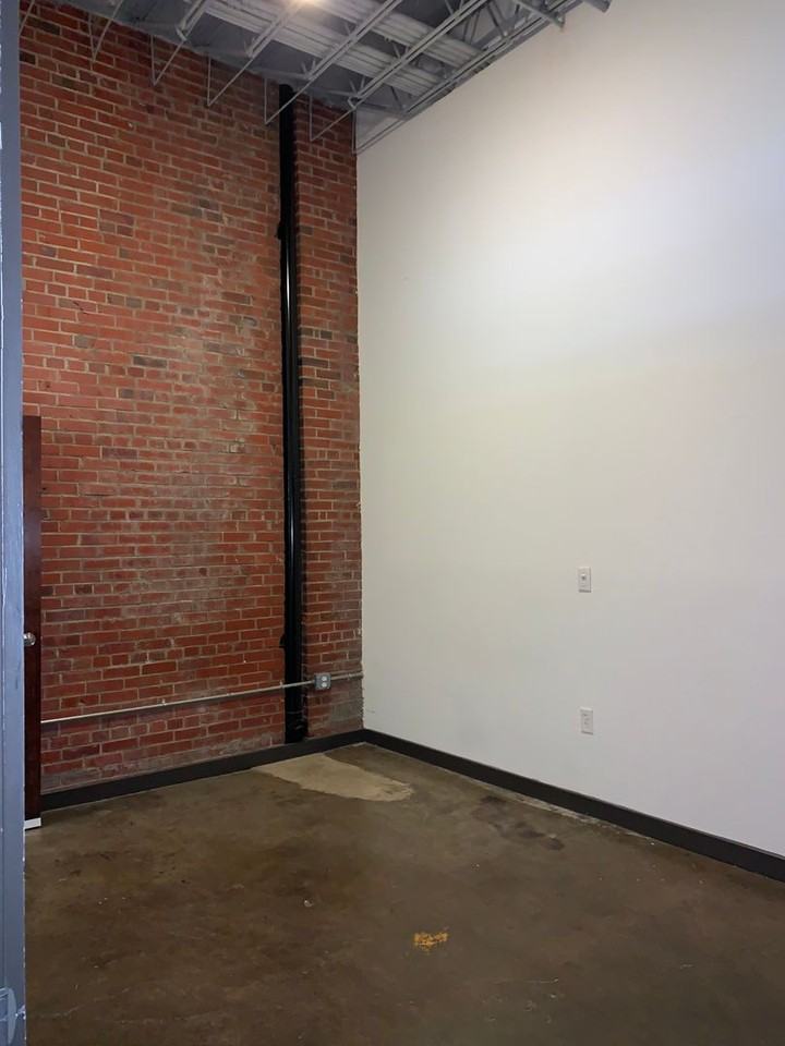 703 N Harrison St./410 Hancock St. - Photo 7 of 14