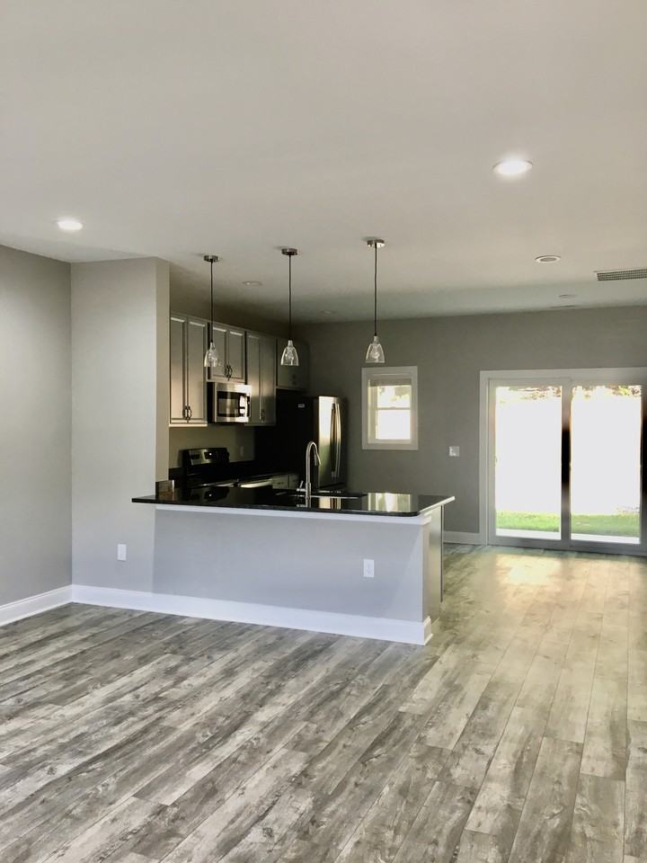 33 Emanuel Ct #1 - Photo 4 of 26