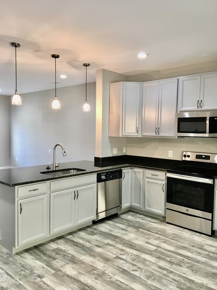 33 Emanuel Ct #1 - Photo 5 of 26