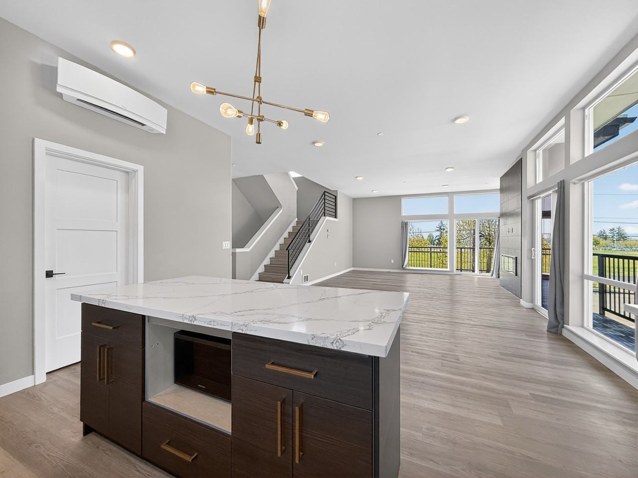 1232 Harrington Ave Ne #1 - Photo 5 of 30