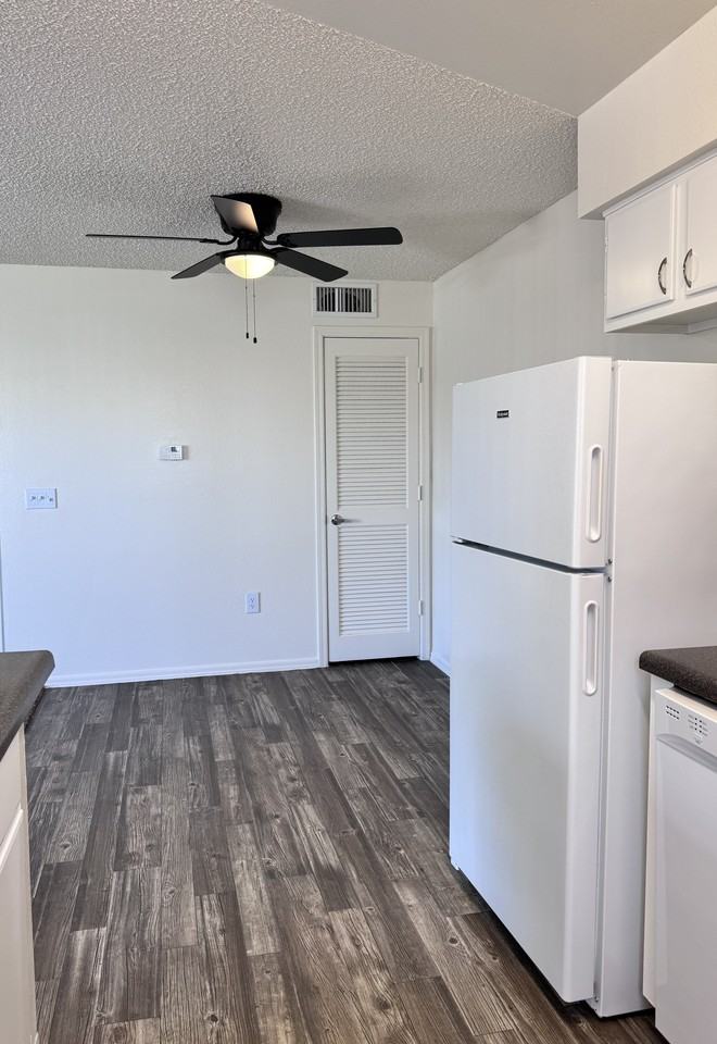 9777 N. Thornydale Road2204 #2204 - Photo 5 of 40