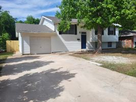 featured image of 1623 Denison Dr #1