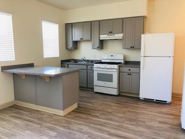 504 Central Ave #D - Photo 7 of 12