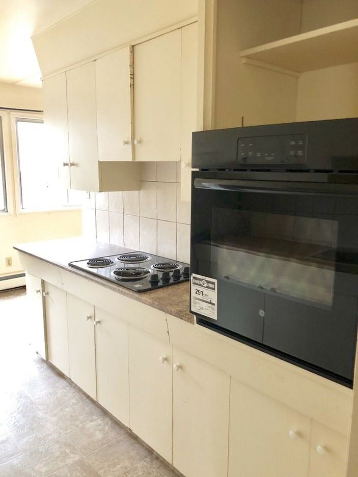 Capilano Apartments - Photo 2 of 7