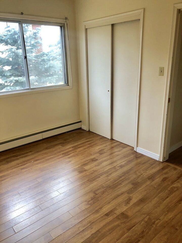 Capilano Apartments - Photo 4 of 7