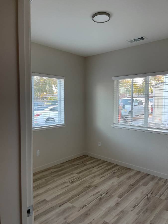 A209 - Photo 3 of 6