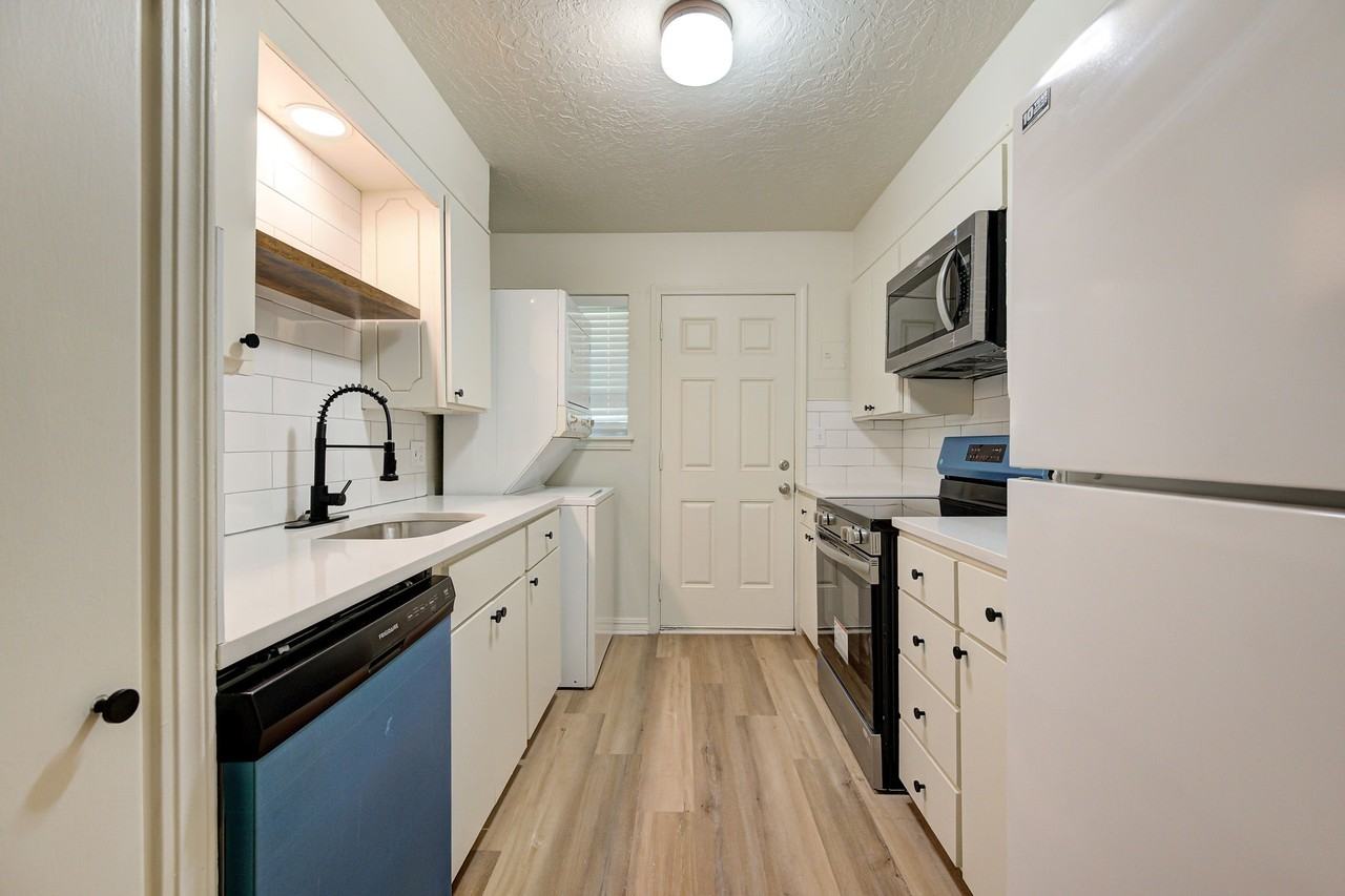 1914 Cherry Stone StreetUnit 1 #1 - Photo 4 of 10
