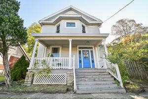 featured image of 962 Hawthorne Ave 2nd Fl #2ndFL