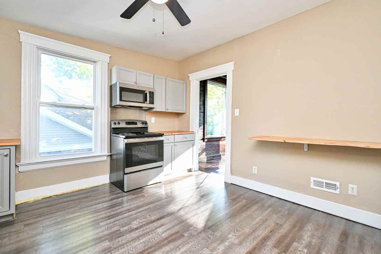 962 Hawthorne Ave 2nd Fl #2ndFL - Photo 6 of 37