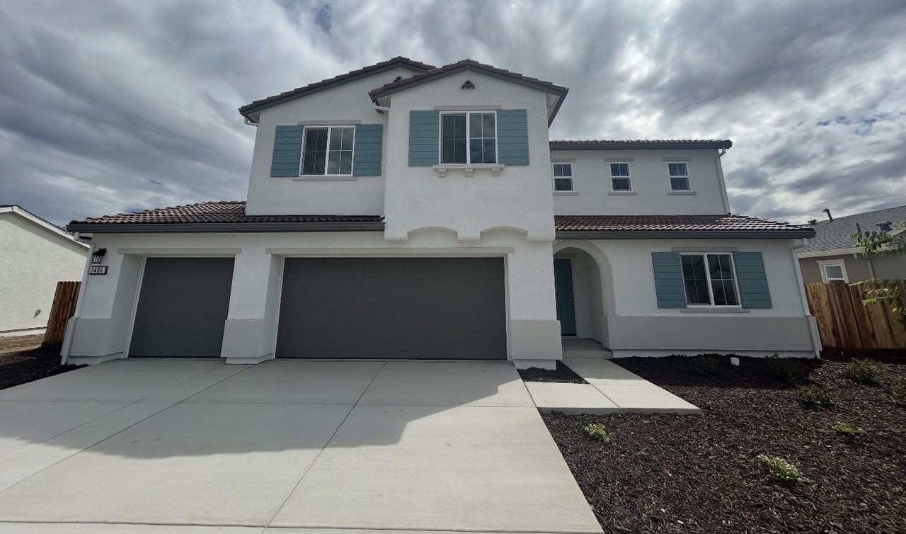 2406 Labrusca St #1 - Photo 3 of 11