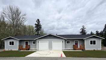 featured image of 4937 Sleater Kinney Rd Ne