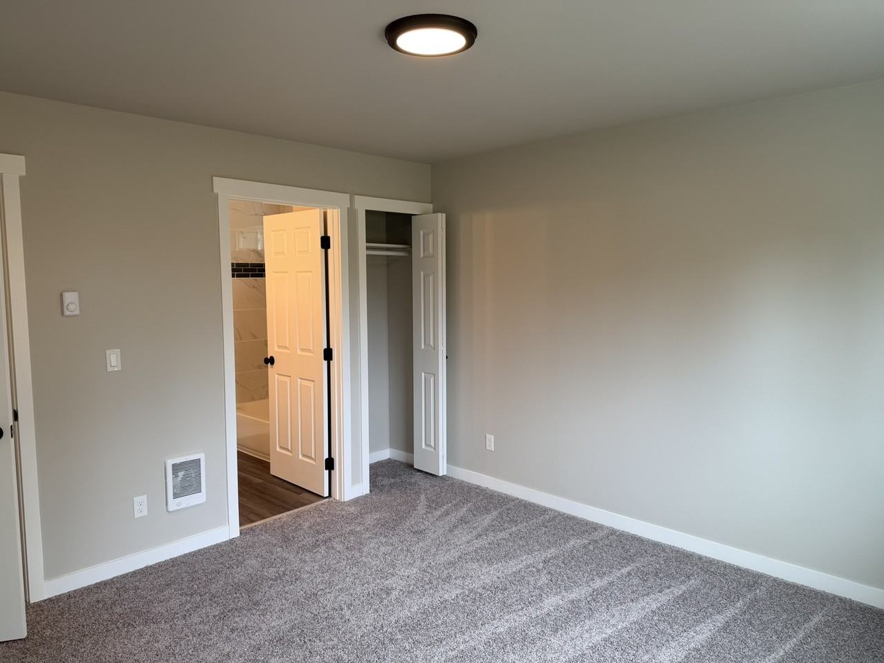 4937 Sleater Kinney Rd Ne - Photo 5 of 11