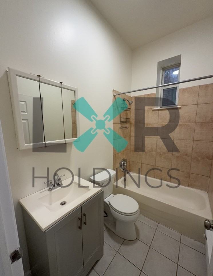 1841 W Erie Ave #1 - Photo 6 of 9
