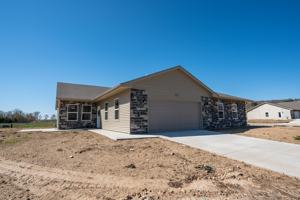 featured image of 644 Mckay Way #2