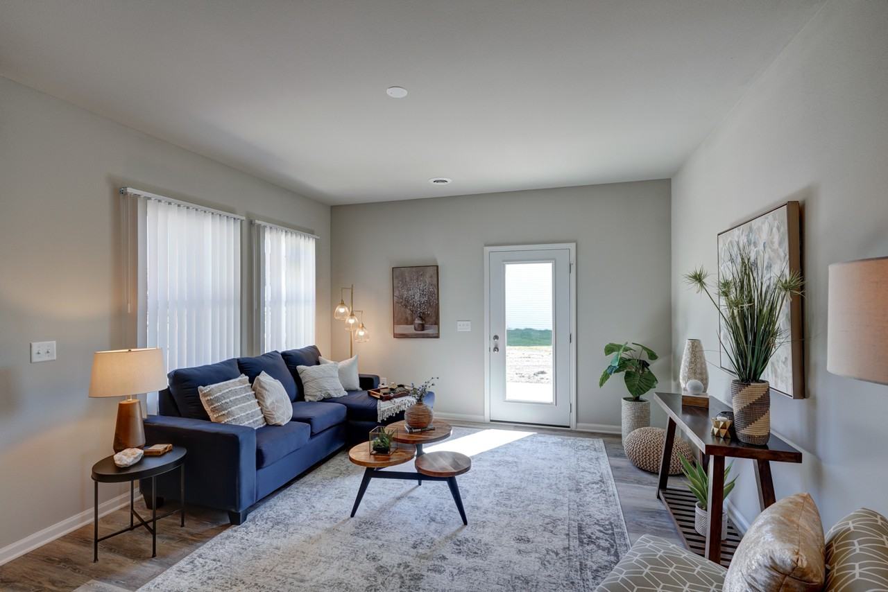 644 Mckay Way #2 - Photo 7 of 33
