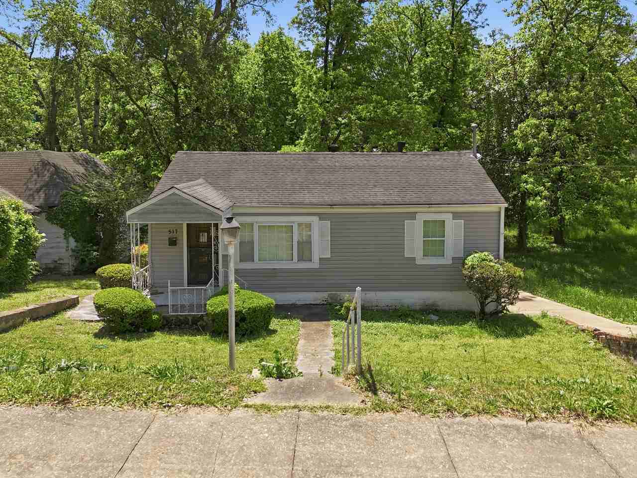 517 11th Ct W #1 - Photo 2 of 30