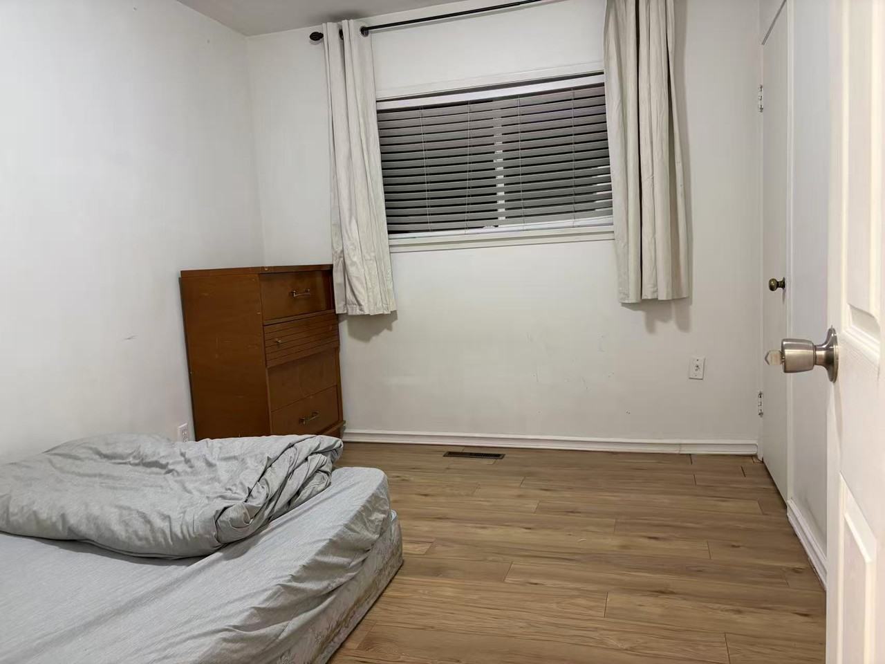 2412 East 28th Ave #1 - Photo 4 of 10