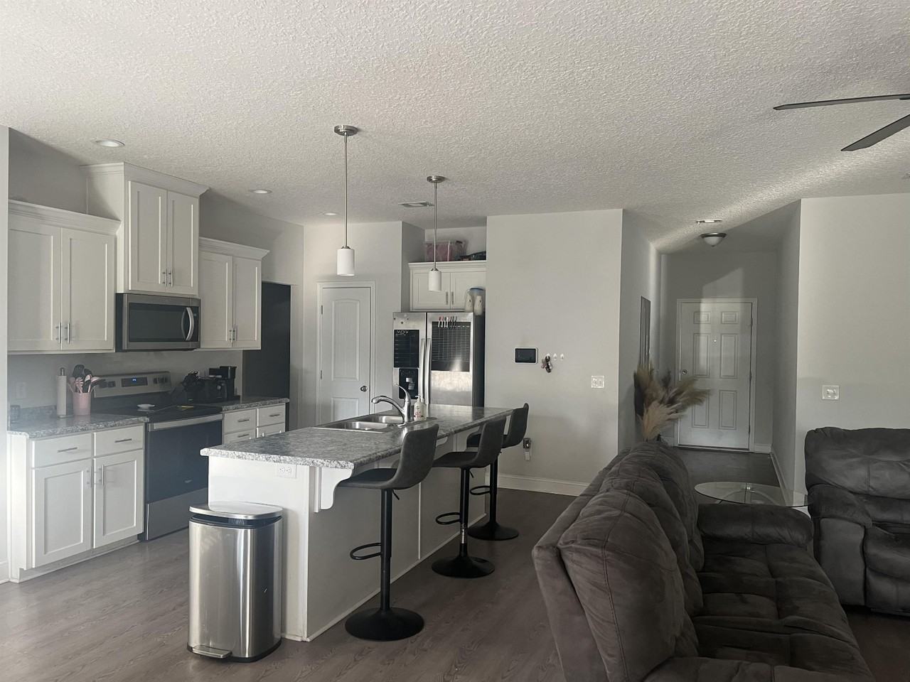 315 Grayson Ave #1 - Photo 2 of 12
