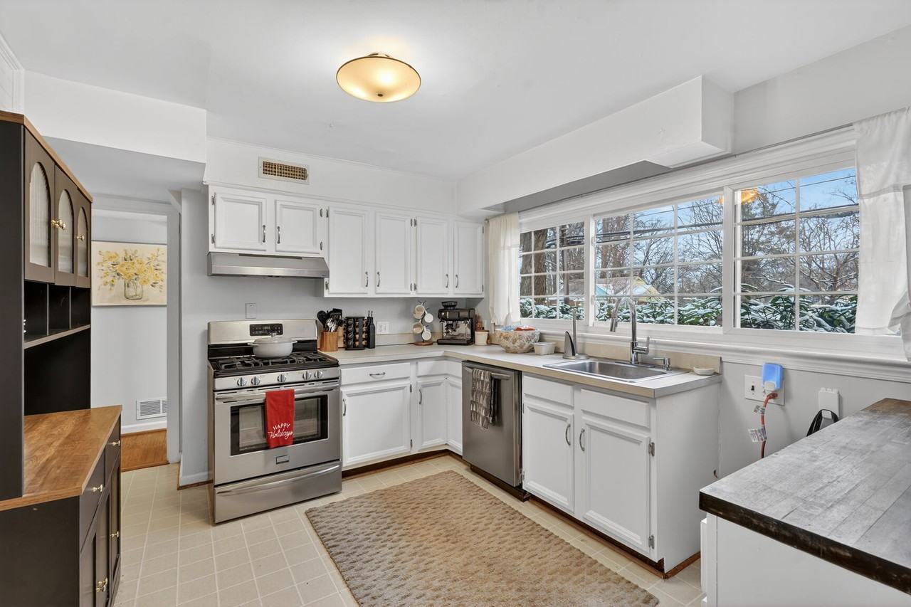 2802 Dawson Ave #1 - Photo 3 of 31