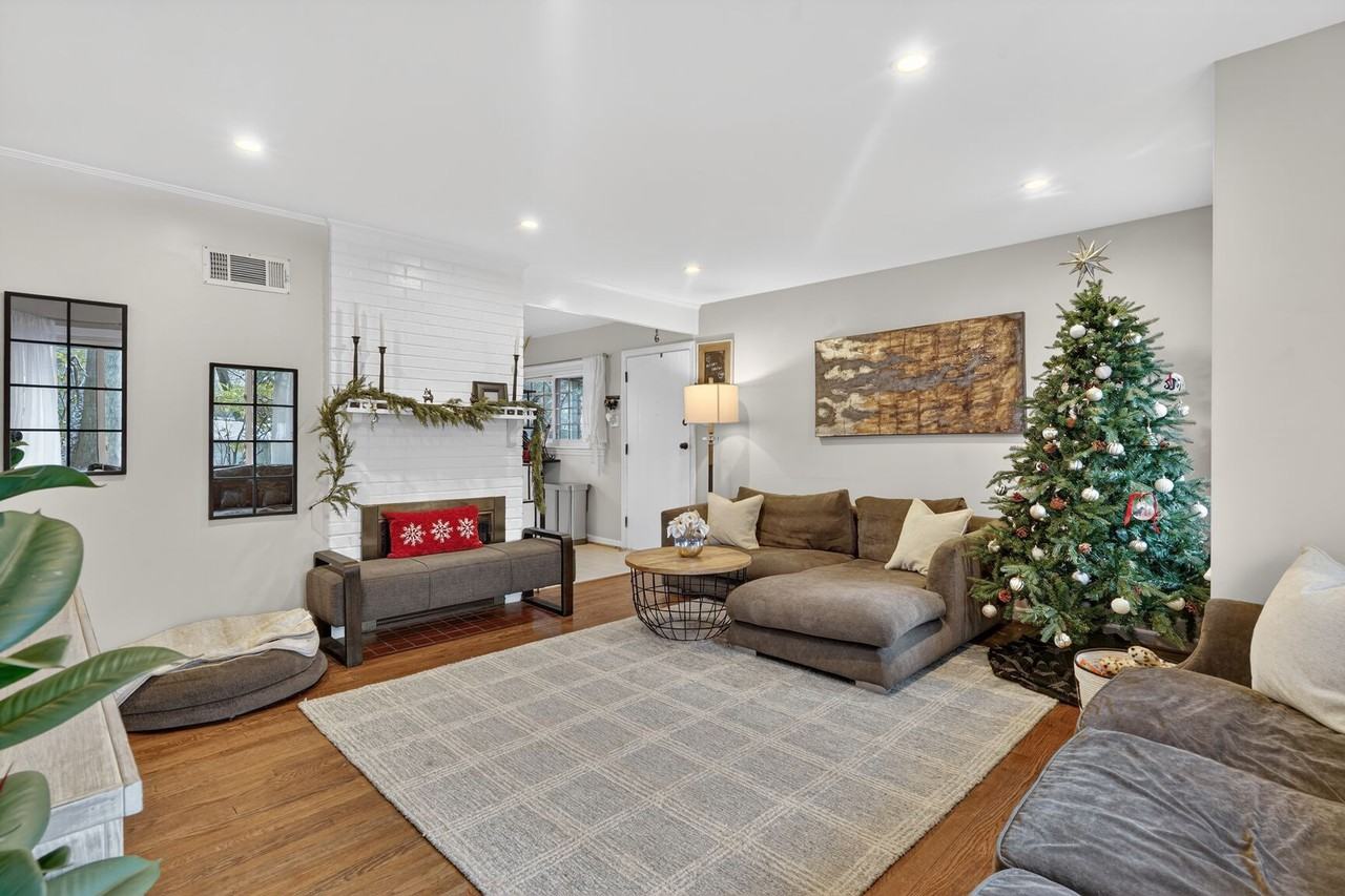 2802 Dawson Ave #1 - Photo 5 of 31