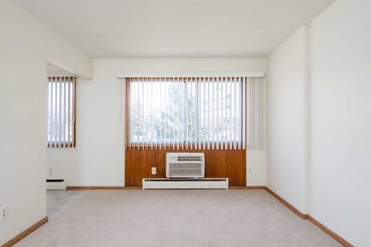 1700/10 Johnson St - Photo 6 of 14