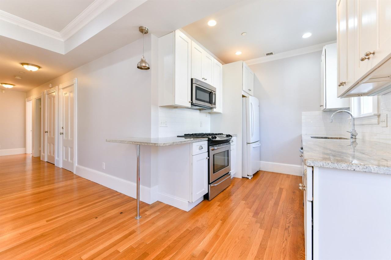 14 Armstrong St #2 - Photo 5 of 29