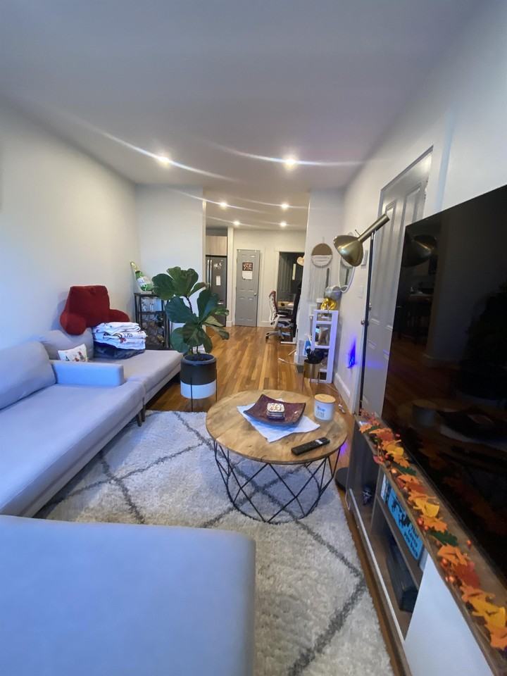 35 Woodman St #35-1 - Photo 5 of 20