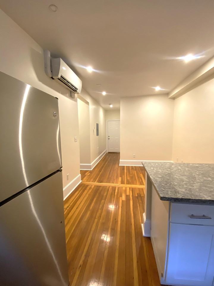 5 Brown Ter Apt 1r #5-1R
