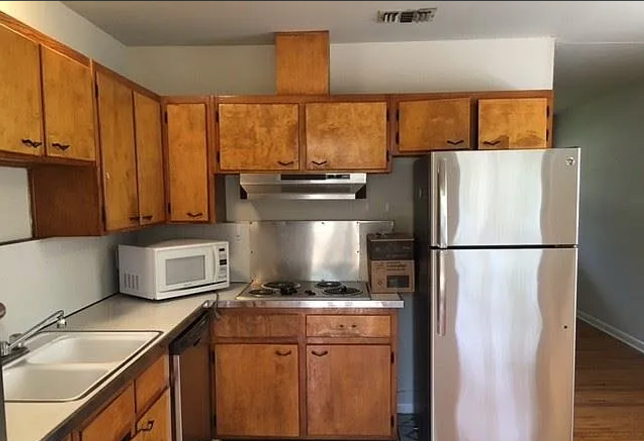 1610 Airport Dr - Photo 2 of 4