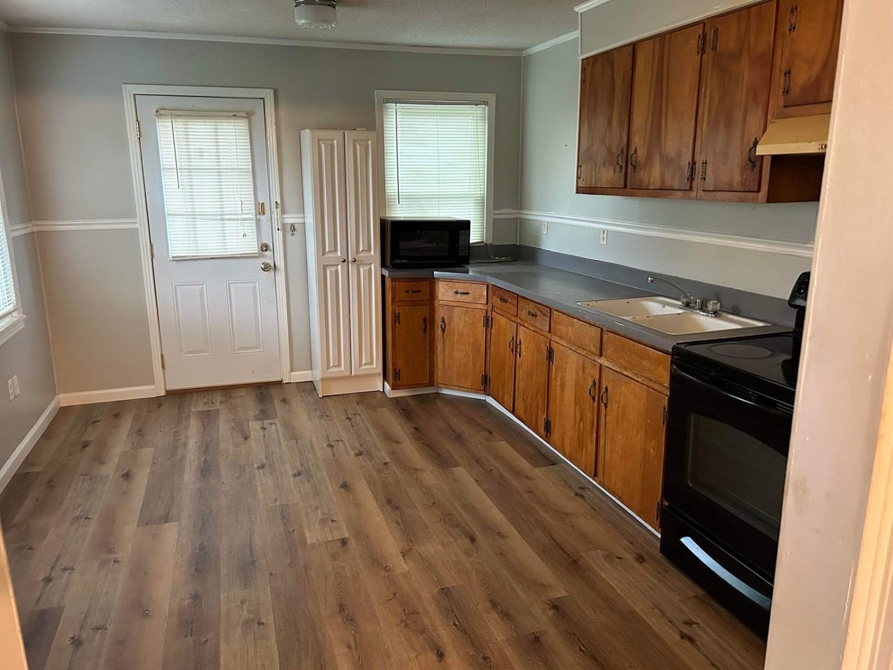 939 Wellwood Rd #939 - Photo 4 of 9