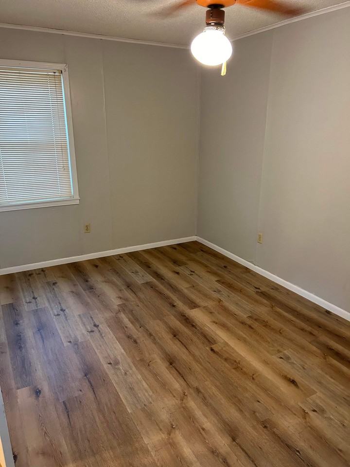 939 Wellwood Rd #939 - Photo 6 of 9