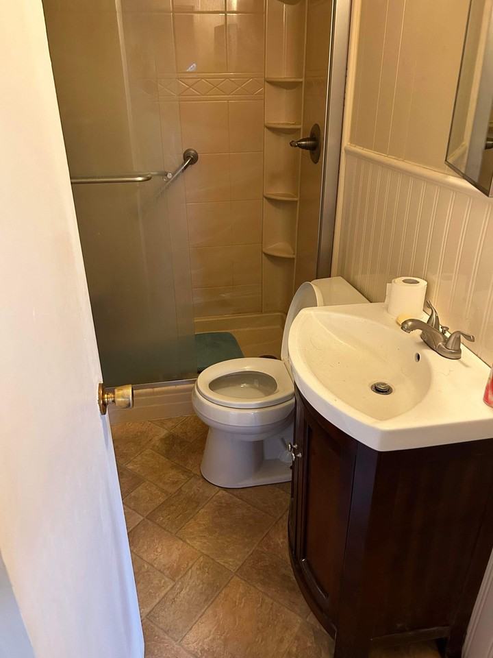 939 Wellwood Rd #939 - Photo 7 of 9