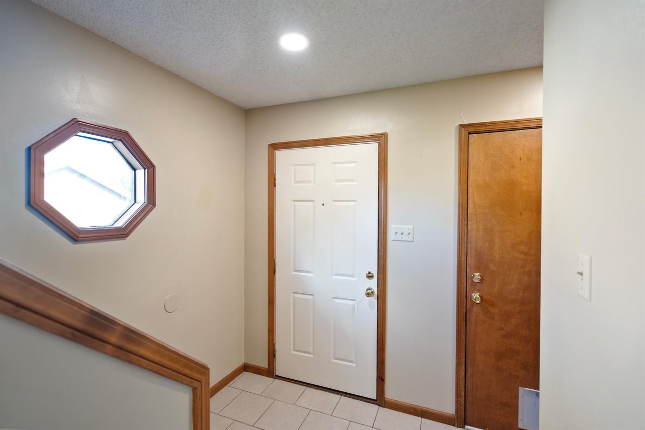 4814 Sw 36th Ter #TH - Photo 6 of 30