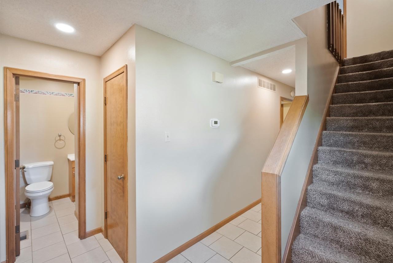 4814 Sw 36th Ter #TH - Photo 7 of 30